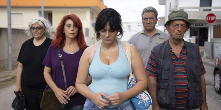 Cast Avetrana Qui Non è Hollywood Phcreditslorenzopesce