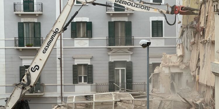 Demolizione Crollo Bari