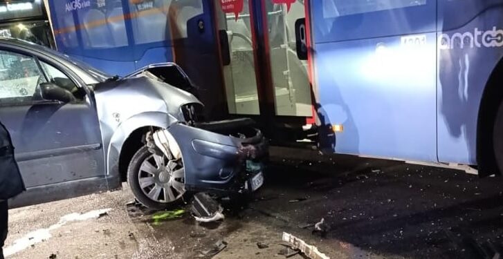 Incidente Auto Bus