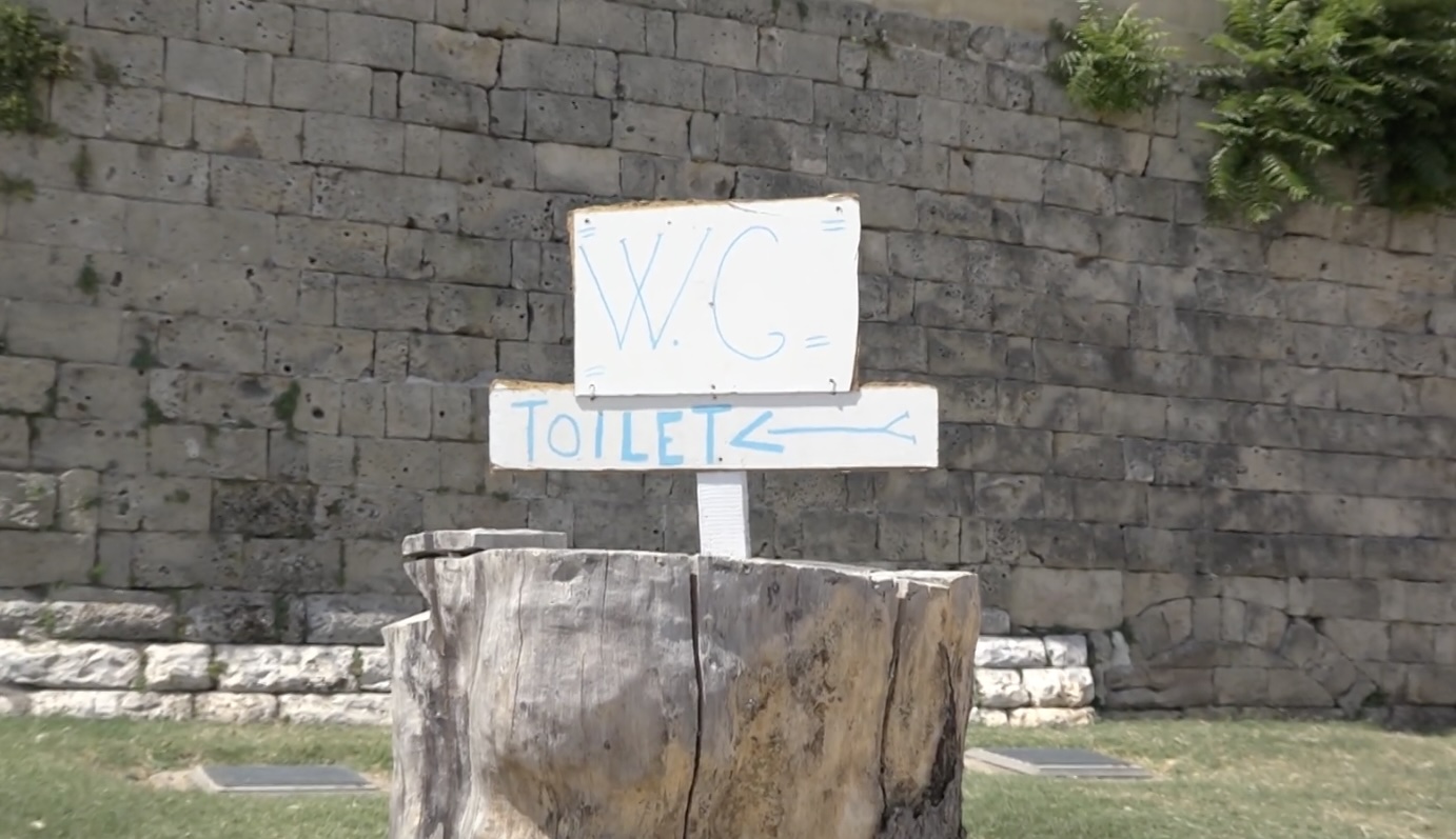 Cartelli Bagni Pubblici