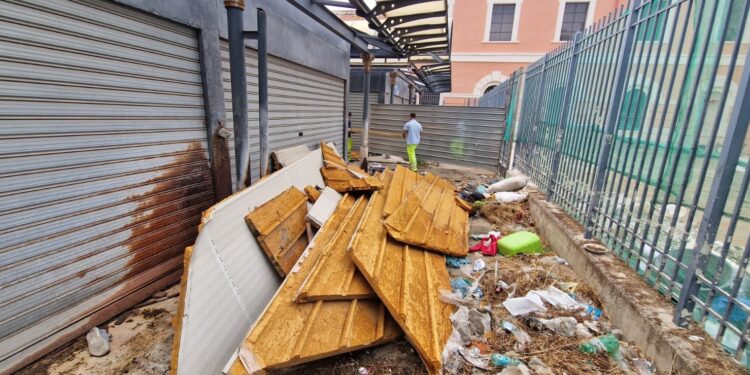 14 08 25 Il 15 E 16 Agosto Pulizia Straordinaria Di Alcuni Mercati A Cura Di Amiu Intervento In Corso Manifattura Tabacchi 2