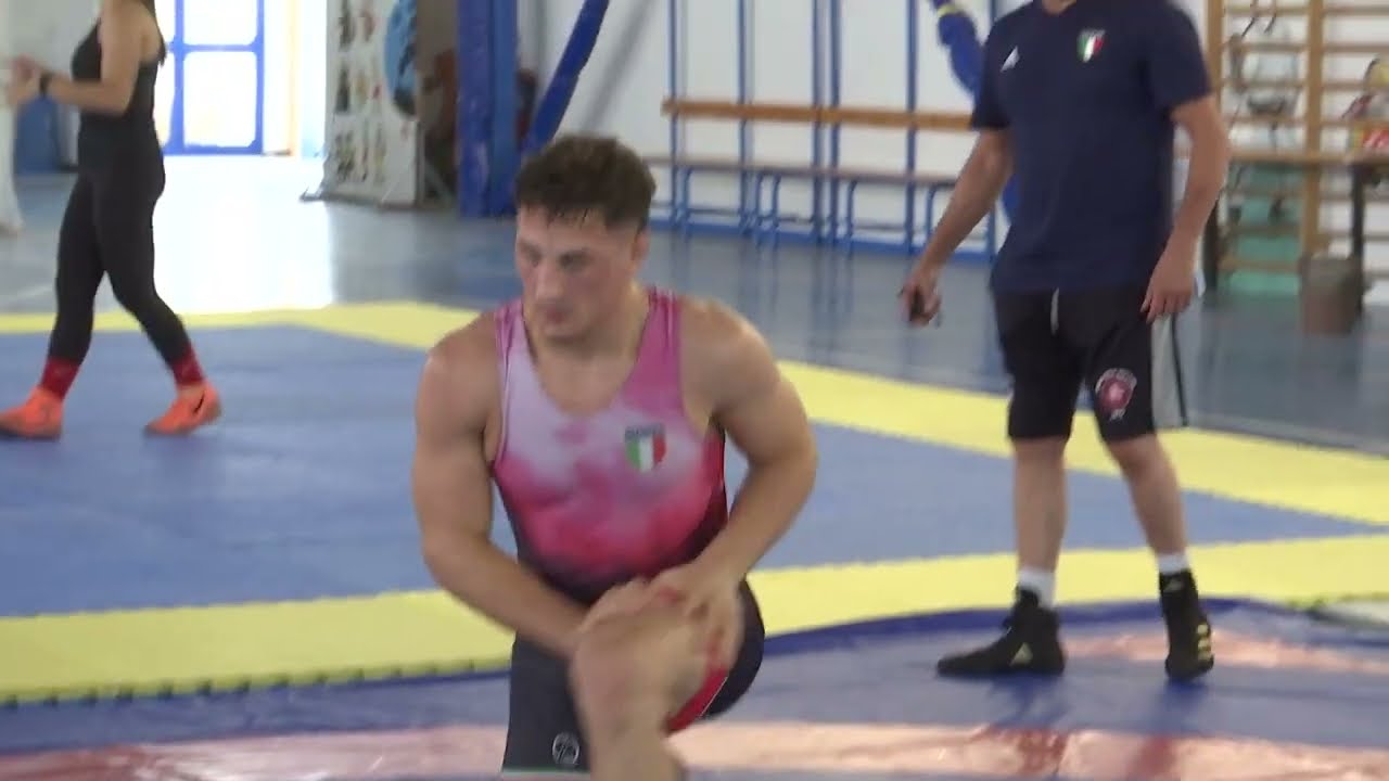 A Bari Lo Stage Nazionale Di Lotta Olimpica, Raduno Di Oltre 100 Atleti Al Palalaforgia – Video