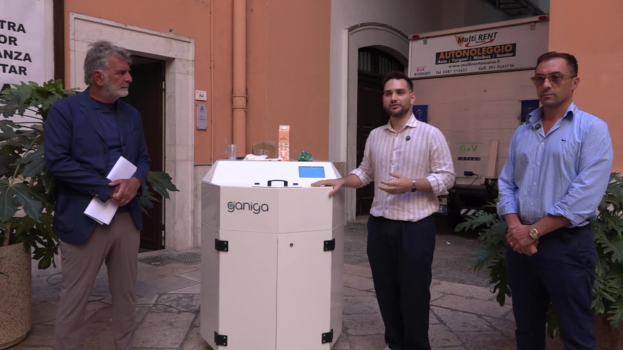 Bari, Cassonetti Smart Che Selezionano Da Soli I Rifiuti: Ecco Hoooly. “con Questa Tecnologia La Città Può Evolversi” – Video