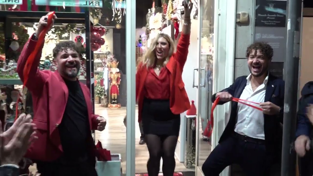 A Bari Apre Il Concept Store Natalizio Della Famiglia Trentadue: “qui Tradizione E Innovazione” – Video