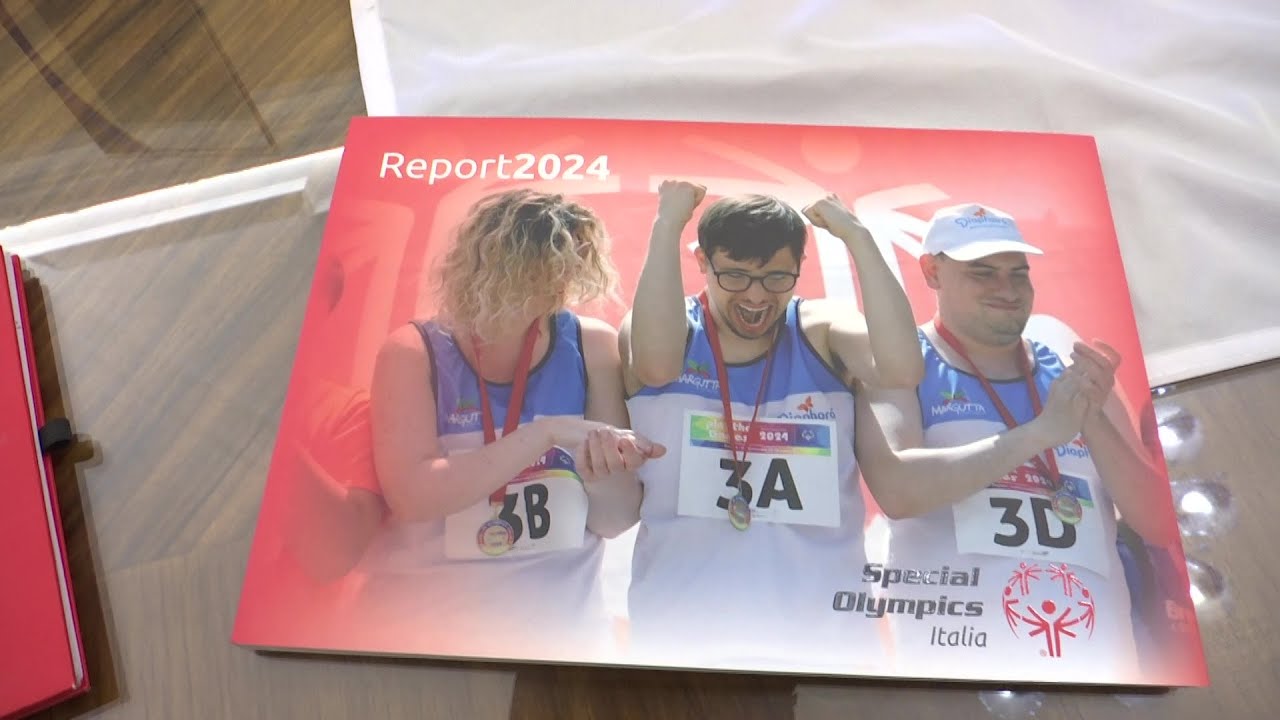 Bari Balla Per L’inclusione, In Piazza Umberto Il Flash Mob Di Special Olympics: “lo Sport Fa La Differenza” – Video