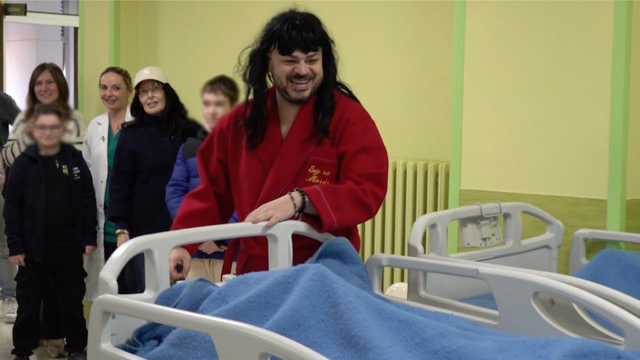 Bari, ‘mandrake’ Visita I Piccoli Pazienti Del Giovanni Xxiii: “che Bello Vedere Il Sorriso Sui Loro Volti” – Video