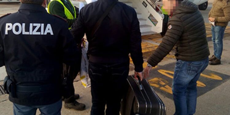 Polizia Pista Aeroporto