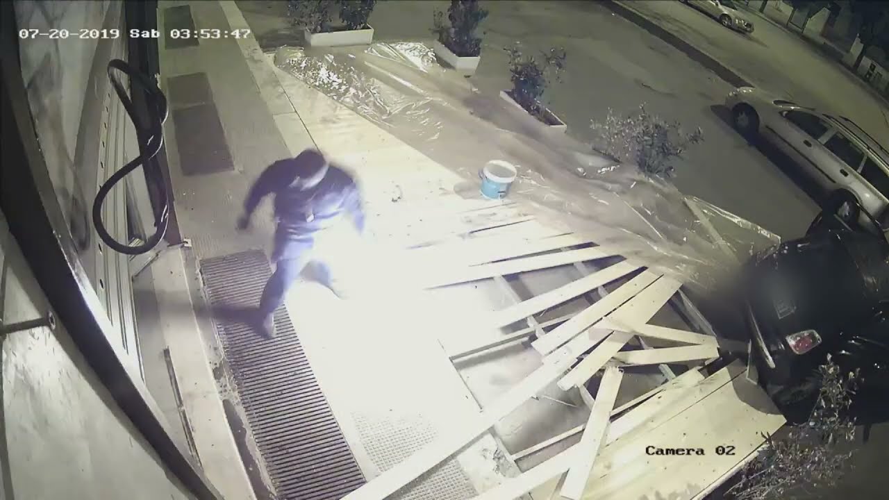 Bitonto, Incendiarono Un Locale Per Evitare La Concorrenza: 7 A Processo. Anche Un Carabiniere – Video