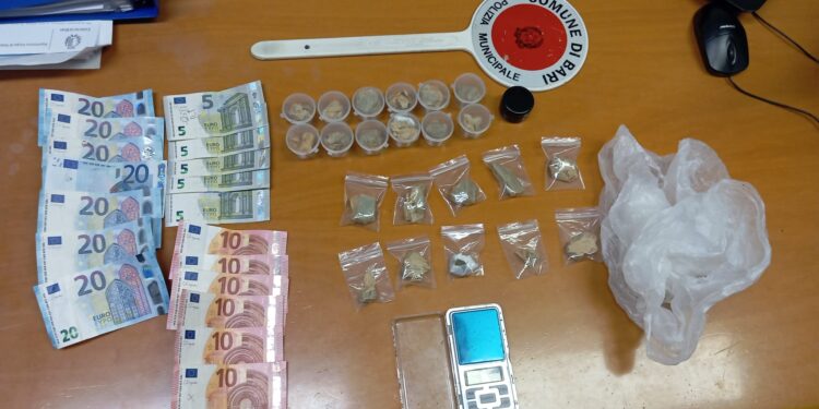 Droga Spaccio Bari