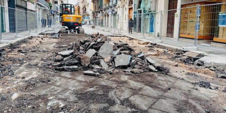 Via Manzoni Basole