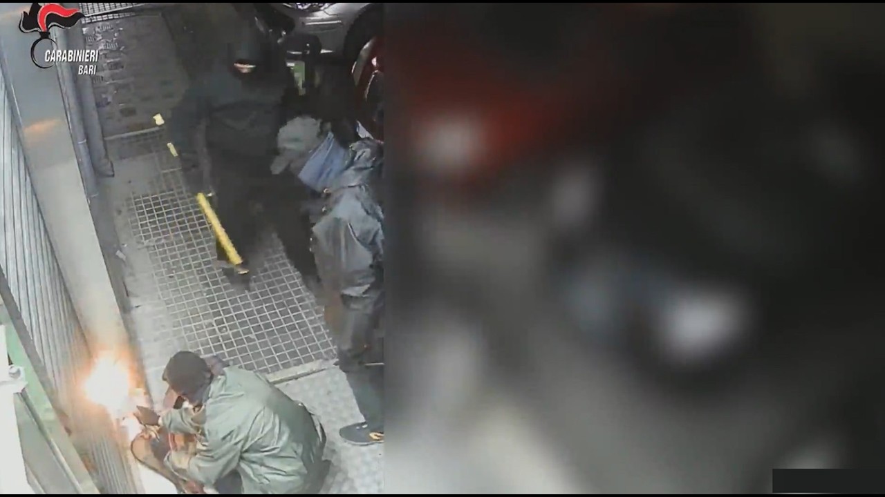 Furti E Rapine A Tabaccherie, Gioiellerie E Sale Giochi: Banda Smantellata Dai Carabinieri A Modugno – Foto E Video