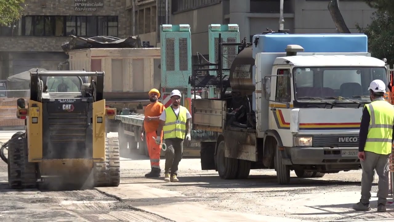 Lavori In Piazza Moro, Caos Per Modifiche Alla Viabilità: E I Taxi Si Spostano Su Via Capruzzi – Video