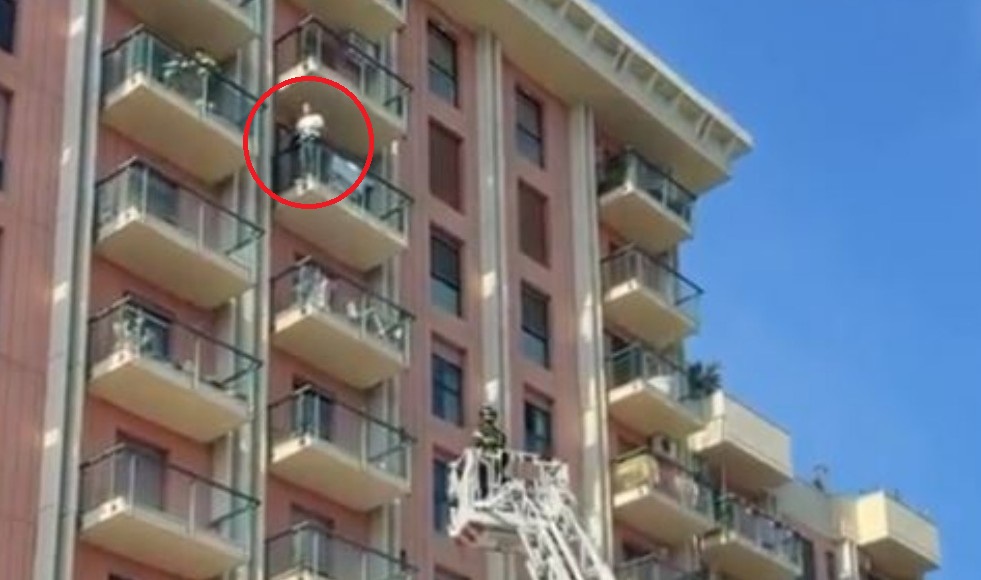 Vigili Del Fuoco Balcone