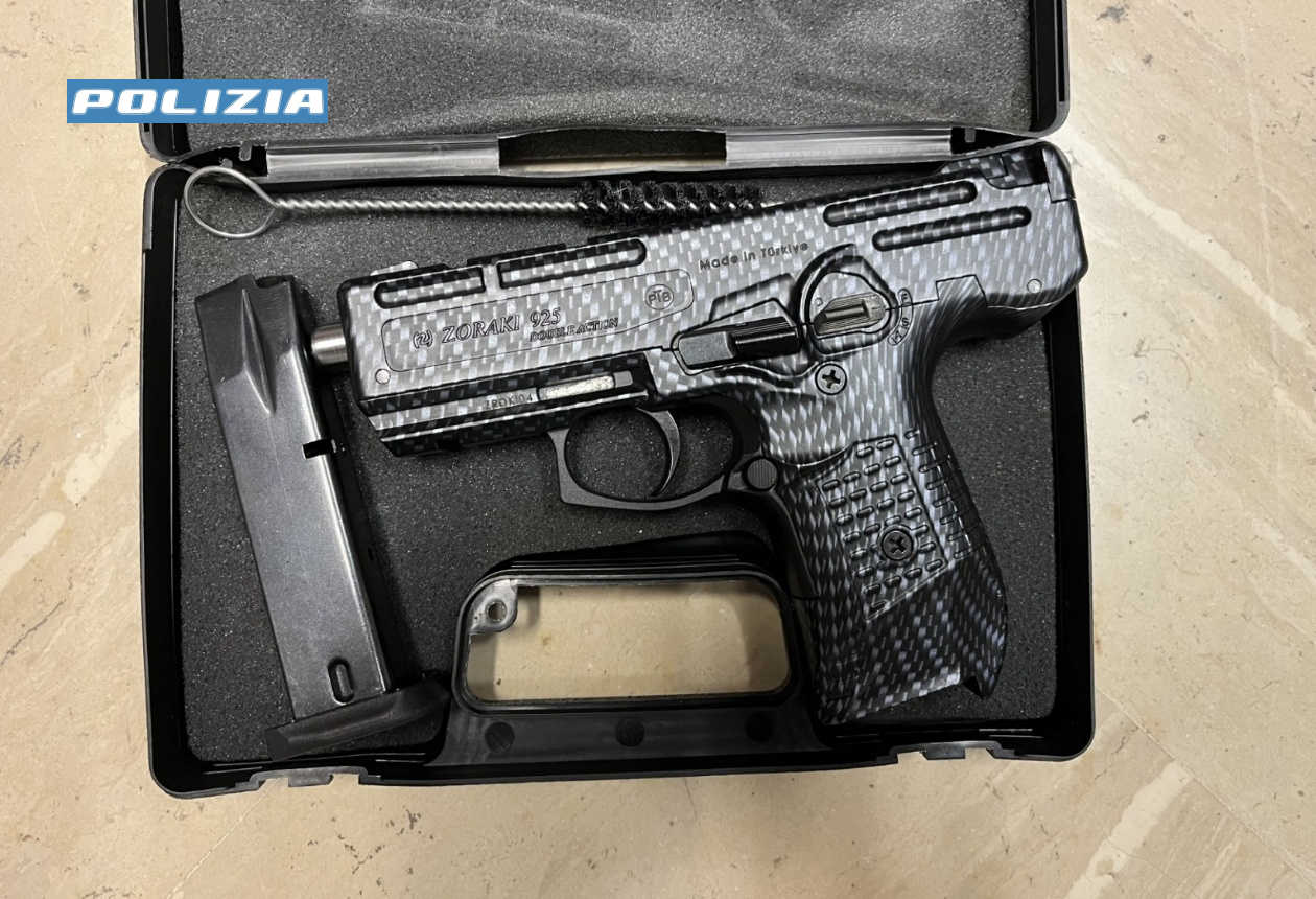 Pistola