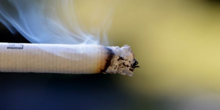 Cigarette 666941 1280 990x556