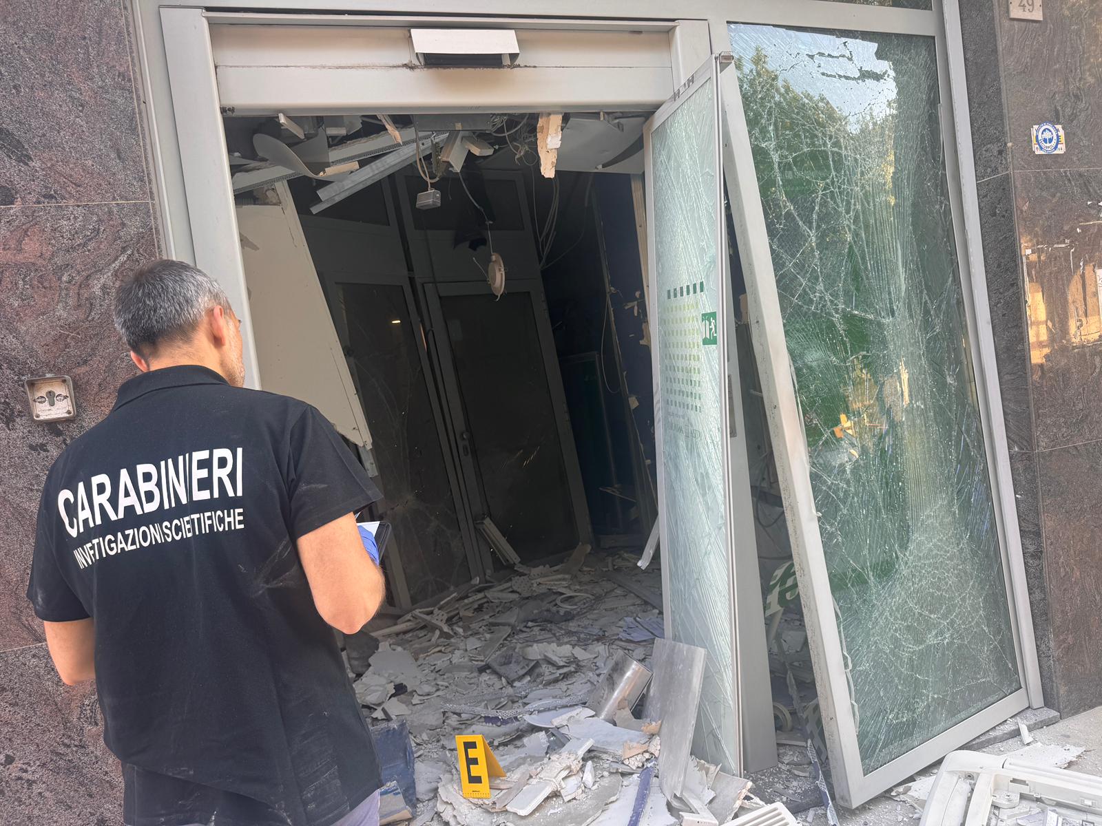 bancomat trinitapoli