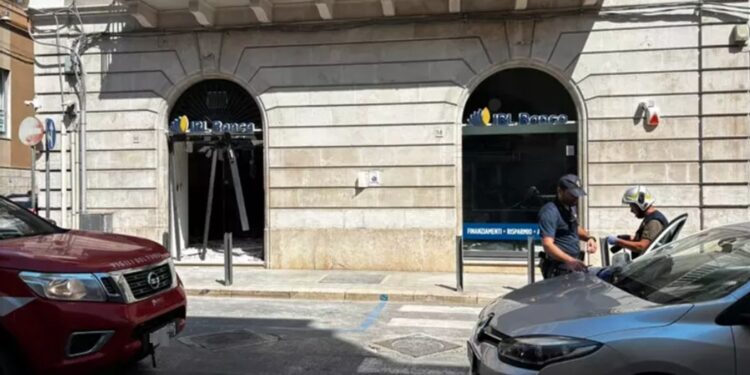 Assalto Bancomat