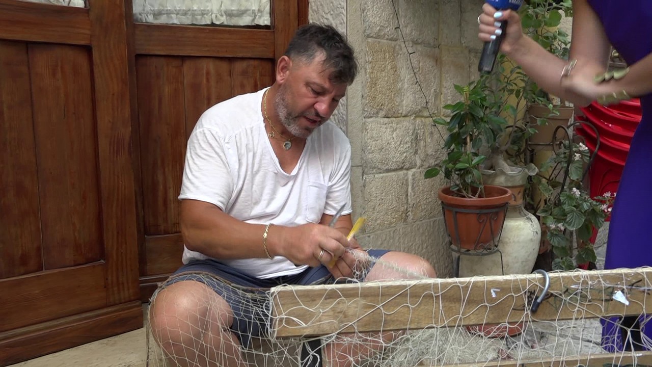 Bari, Giuseppe Intreccia A Mano Le Reti Da Pesca: “una Tradizione Perduta. Voglio Insegnarla Ai Giovani” – Video