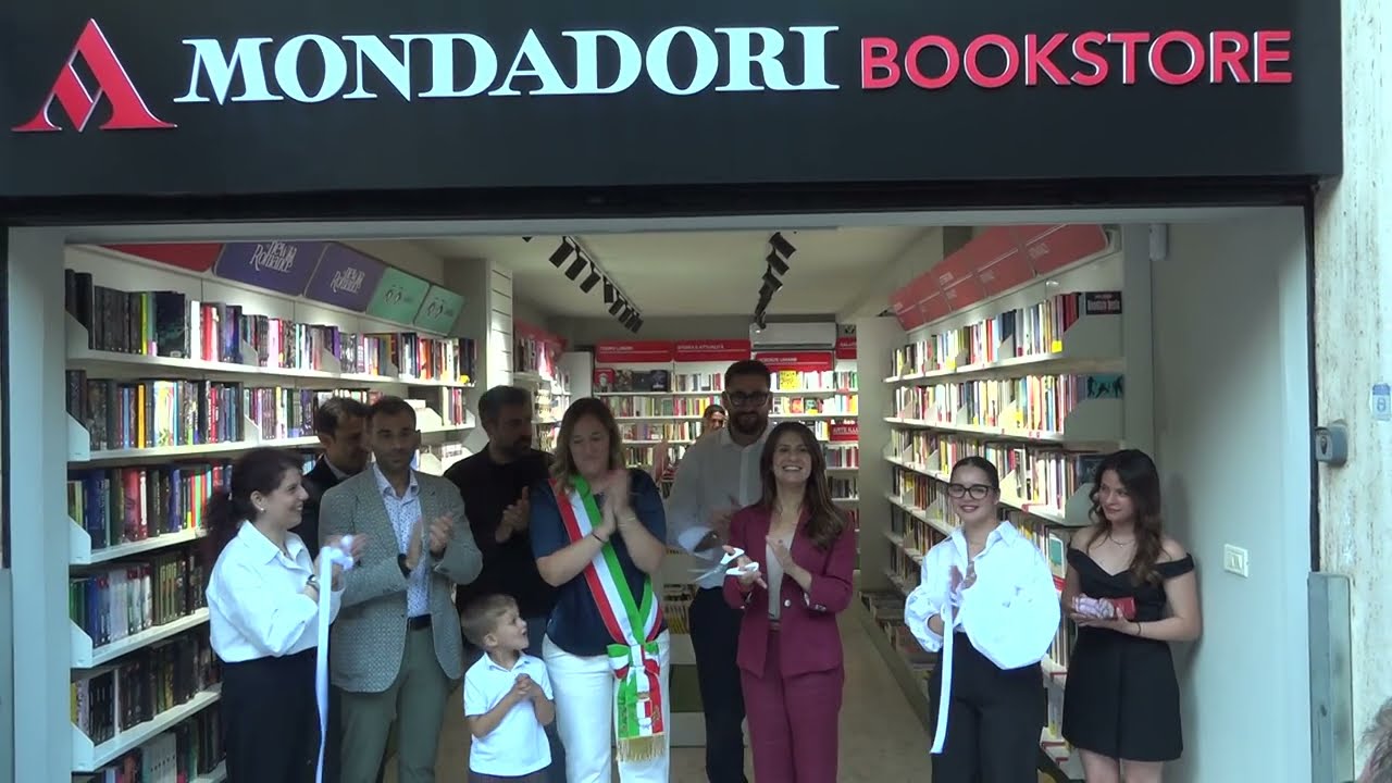Bari, Una Nuova Libreria In Città: Mondadori Apre In Via Salvemini. “la Nostra Forza è Il Quartiere” – Video