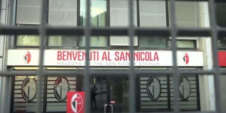San Nicola, Tra Leccese E Dela Ancora Gelo: Il Sindaco Non Firma. Il Bari Non Ha Lo Stadio Per La C – Video