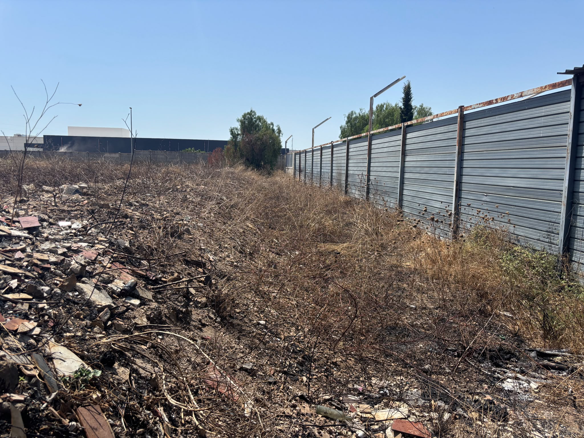 incendio zona industriale