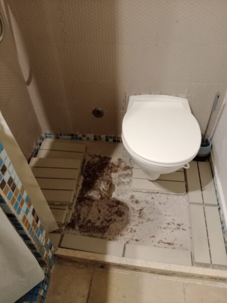 22 08 26 A Bari Vecchia Scoperta Una Locazione Turistica Abusiva E In Pessime Condizioni Igienico Sanitarie