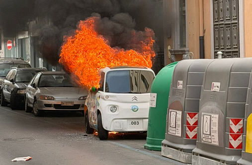 Macchina Elettrica Incendio